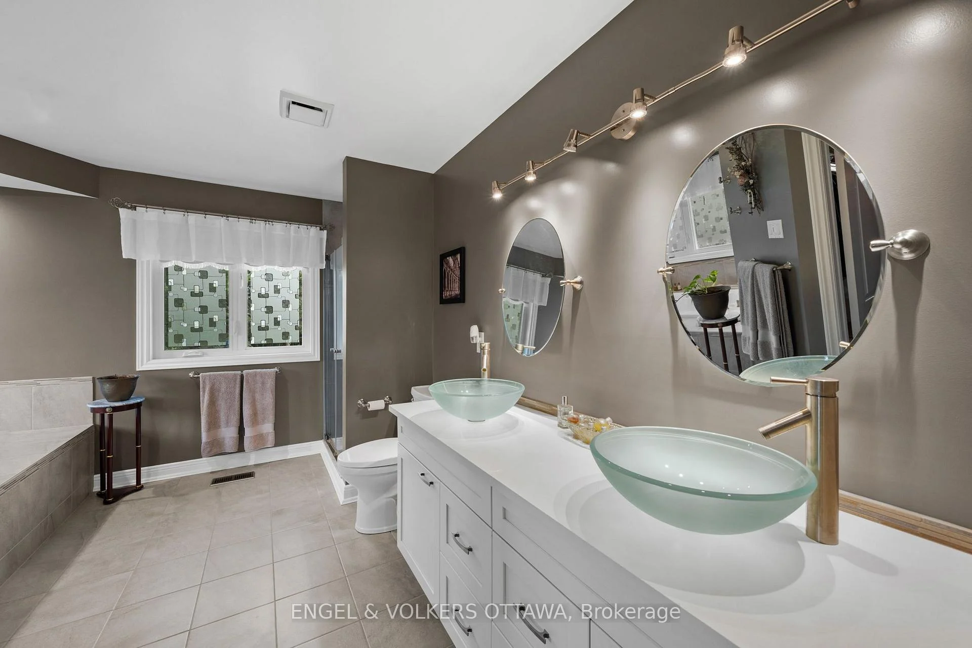 Photo 56 of 1088 Bravar Drive, Ottawa, Manotick Long Island & Nicholls Island — HOMEH