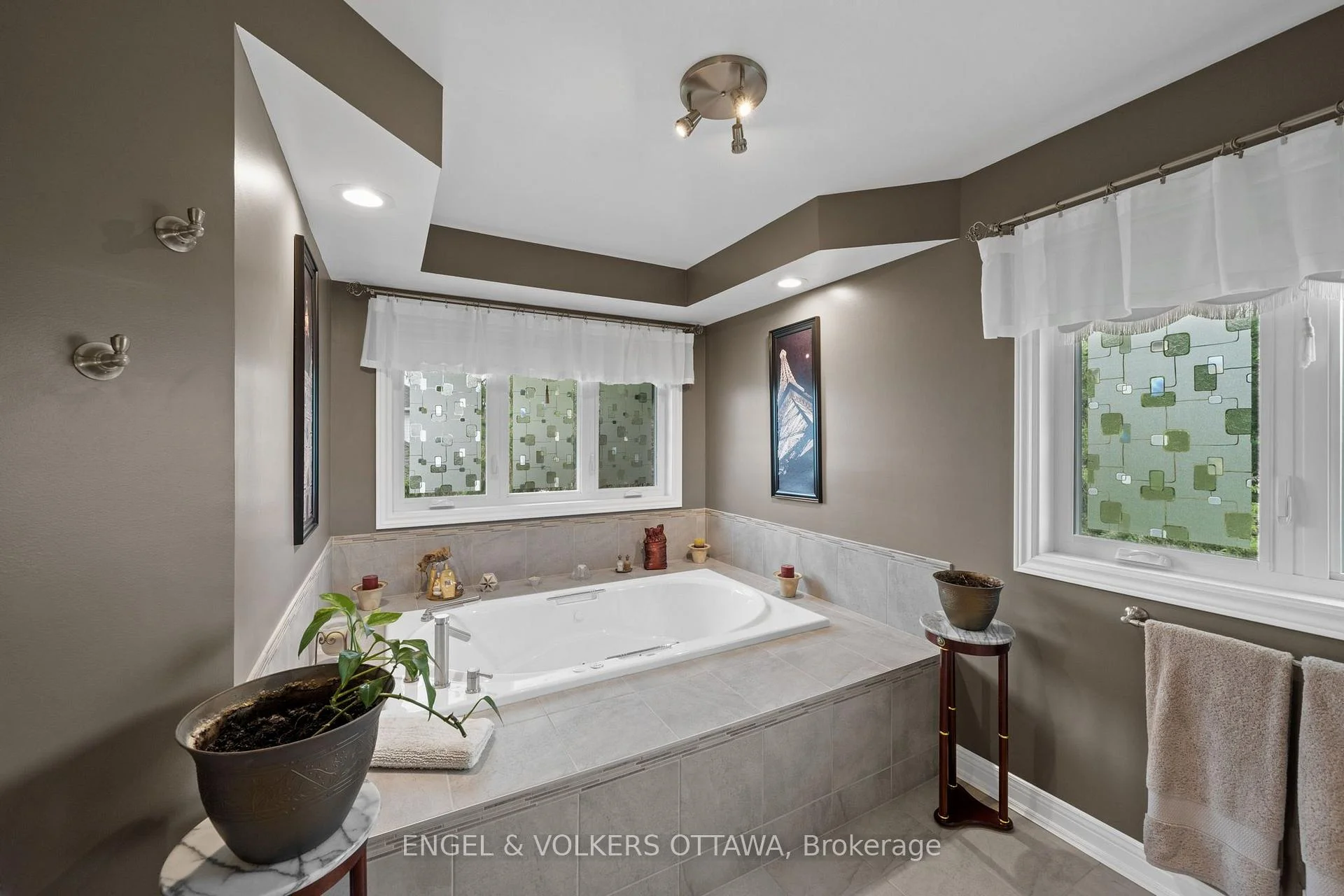Photo 66 of 1088 Bravar Drive, Ottawa, Manotick Long Island & Nicholls Island — HOMEH
