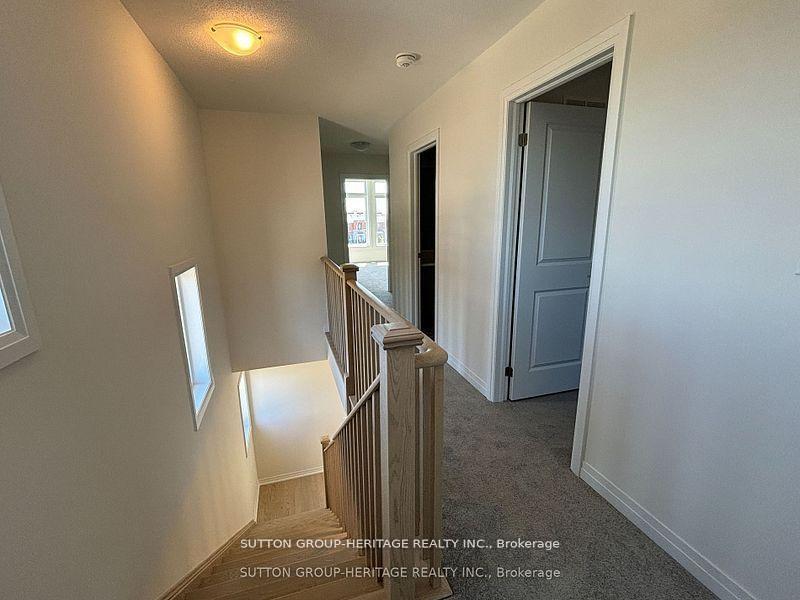 Photo 15 of 1 Cherry Hill Lane, Barrie, Painswick South — HOMEH