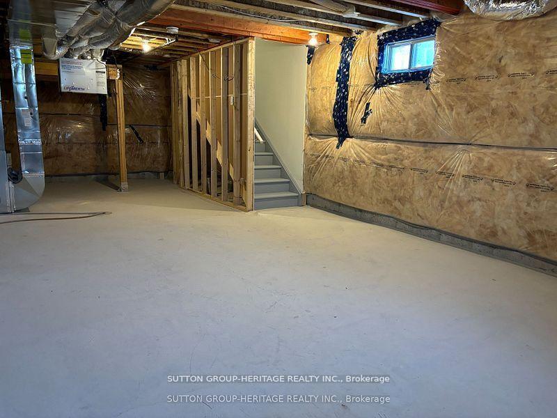 Photo 37 of 1 Cherry Hill Lane, Barrie, Painswick South — HOMEH