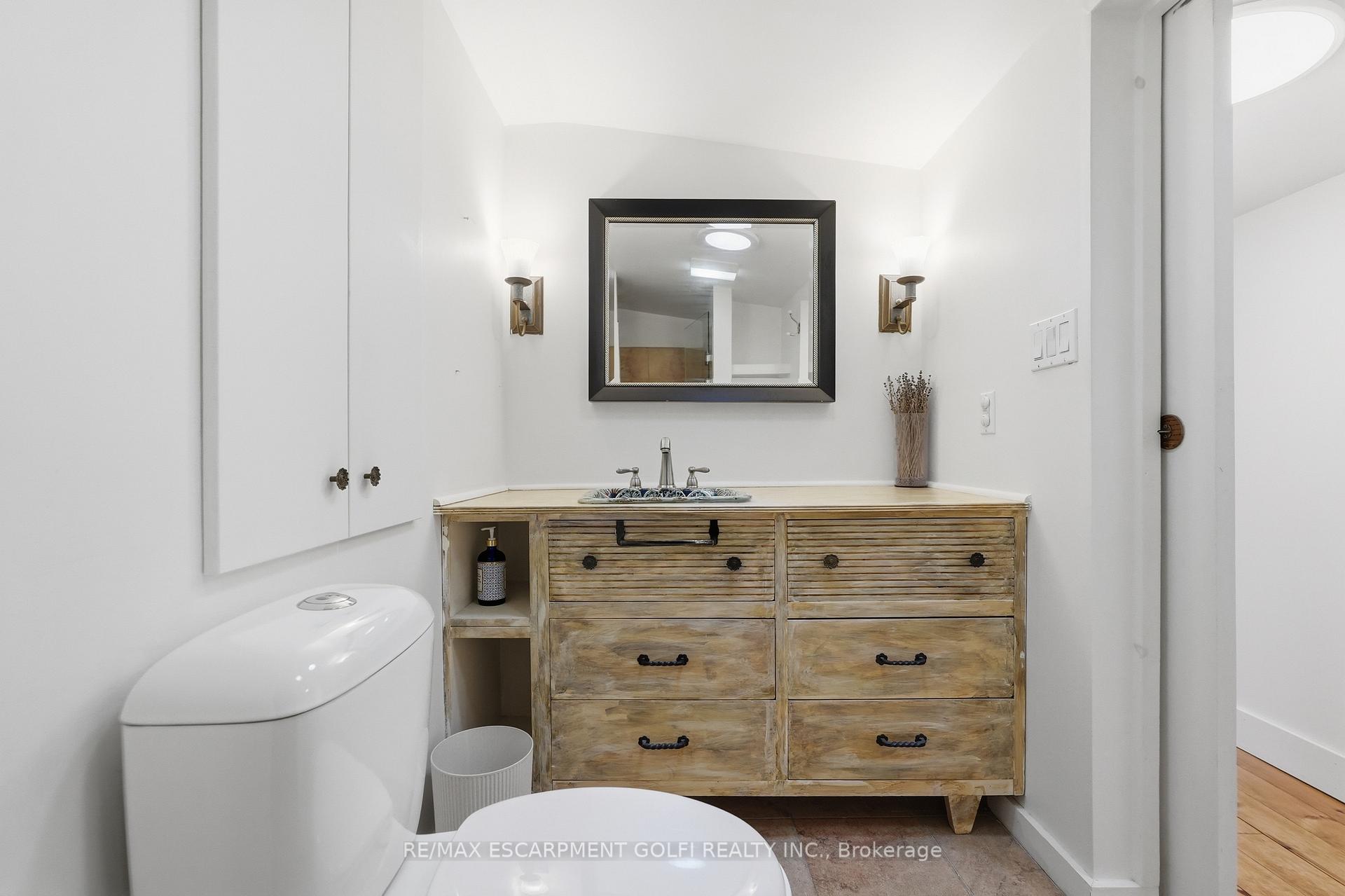 Photo 17 of 356 Hughson Street, Hamilton, North End — HOMEH