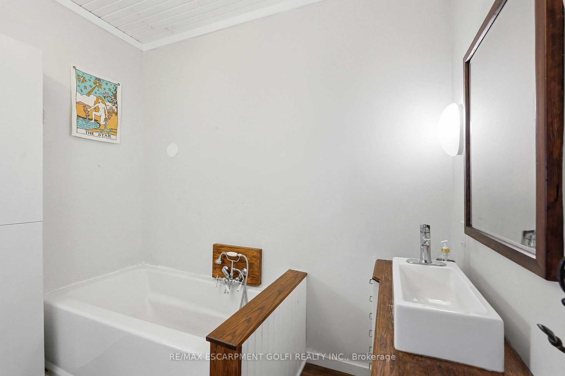 Photo 21 of 356 Hughson Street, Hamilton, North End — HOMEH