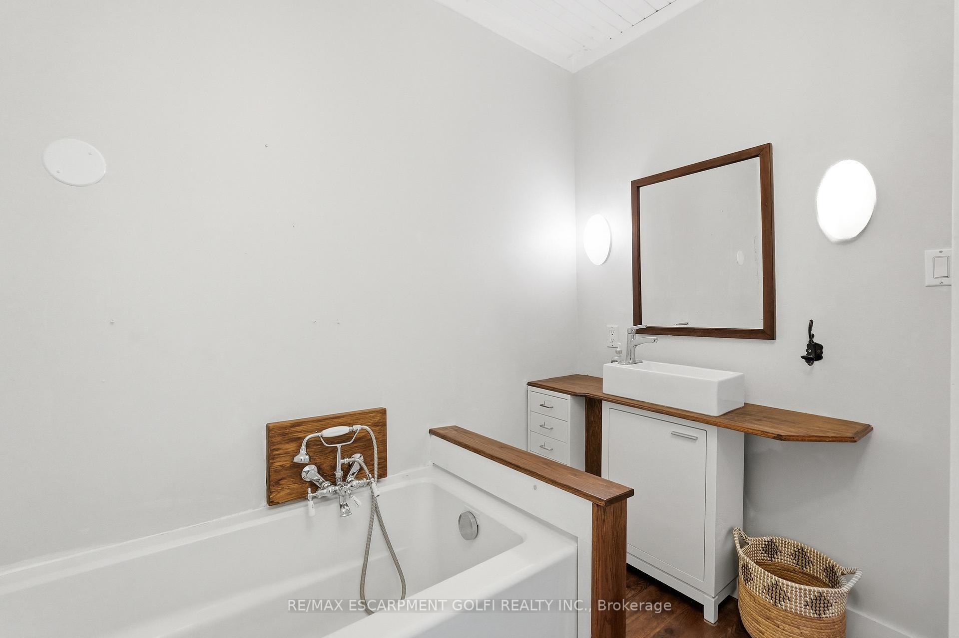 Photo 22 of 356 Hughson Street, Hamilton, North End — HOMEH