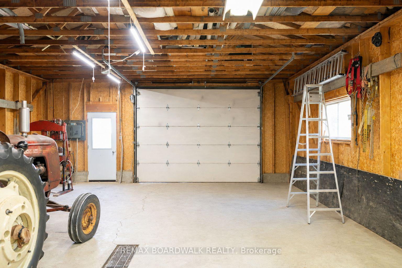 Photo 5 of 21 Maitland Street, Ottawa, Richmond — HOMEH