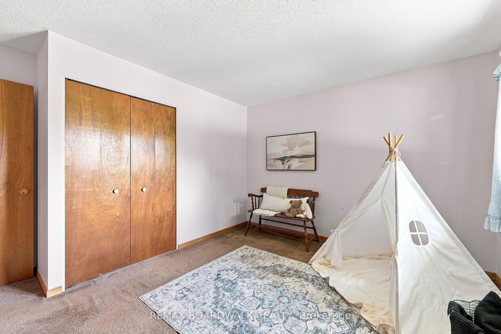 Photo 22 of 21 Maitland Street, Ottawa, Richmond — HOMEH