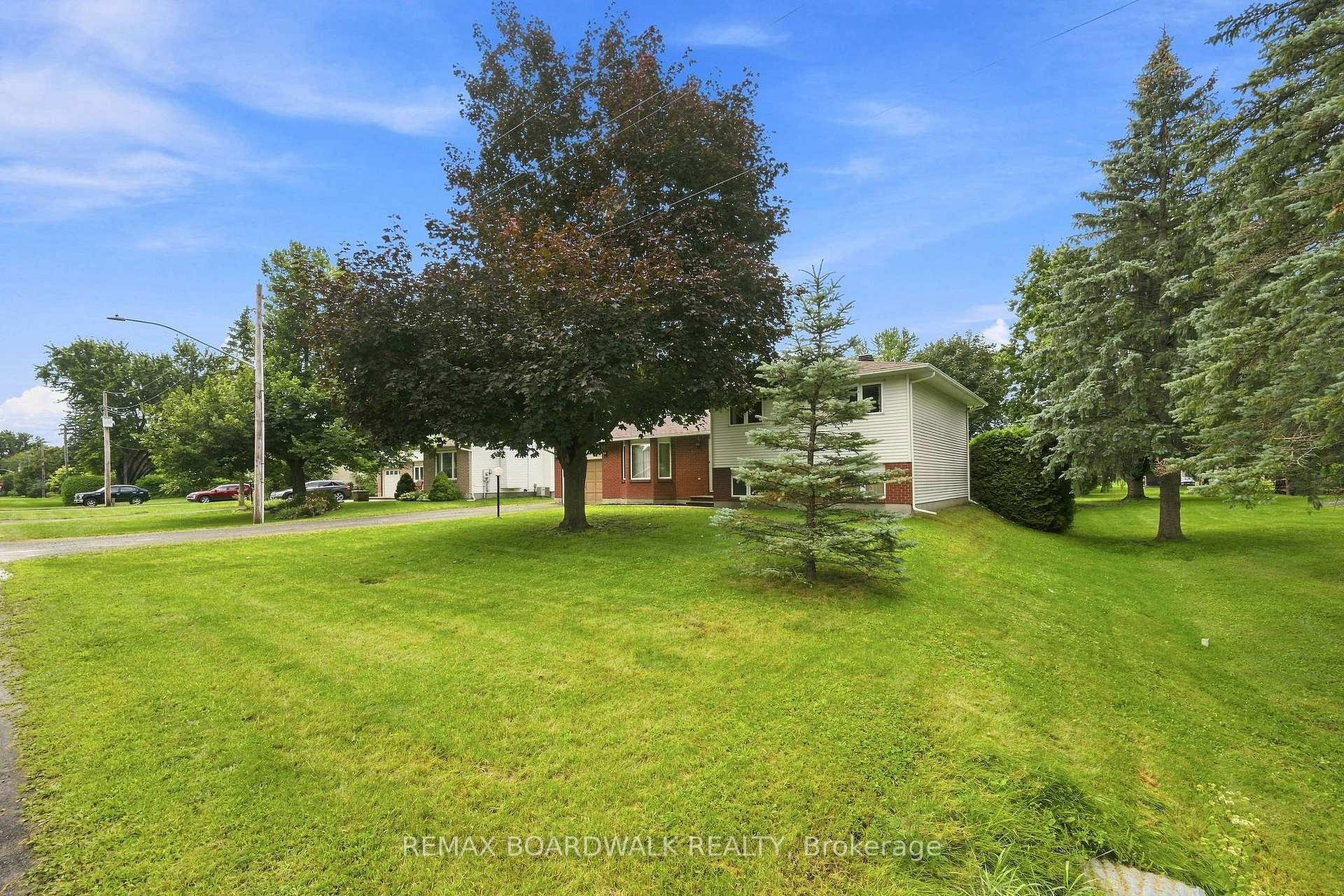 Photo 41 of 21 Maitland Street, Ottawa, Richmond — HOMEH