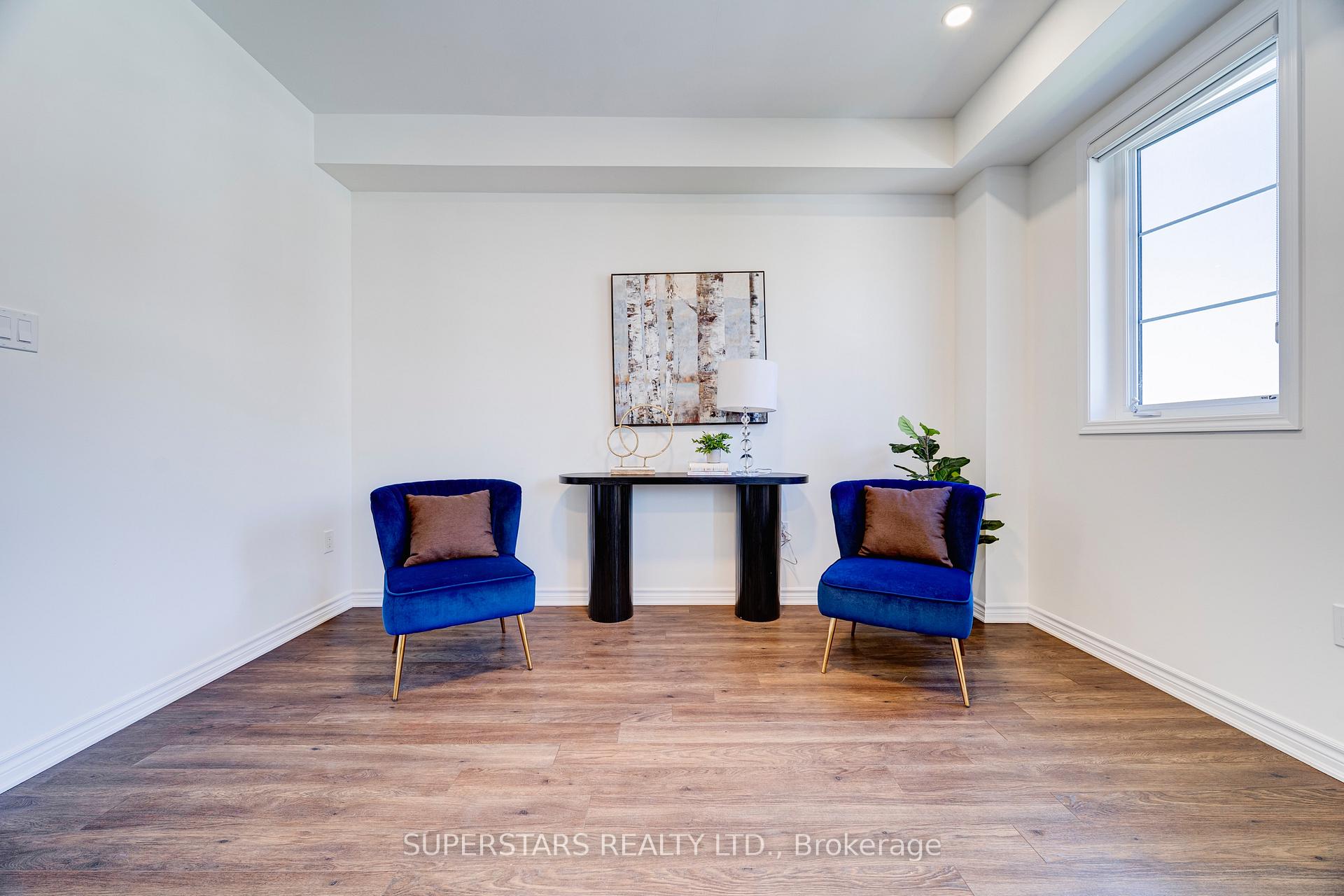 Photo 5 of 241 Rustle Woods Avenue, Markham, Cornell — HOMEH