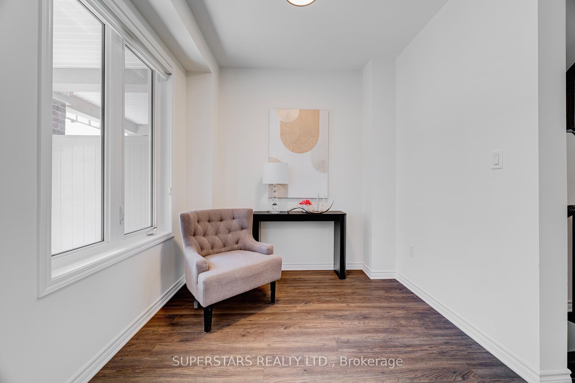 Photo 12 of 241 Rustle Woods Avenue, Markham, Cornell — HOMEH