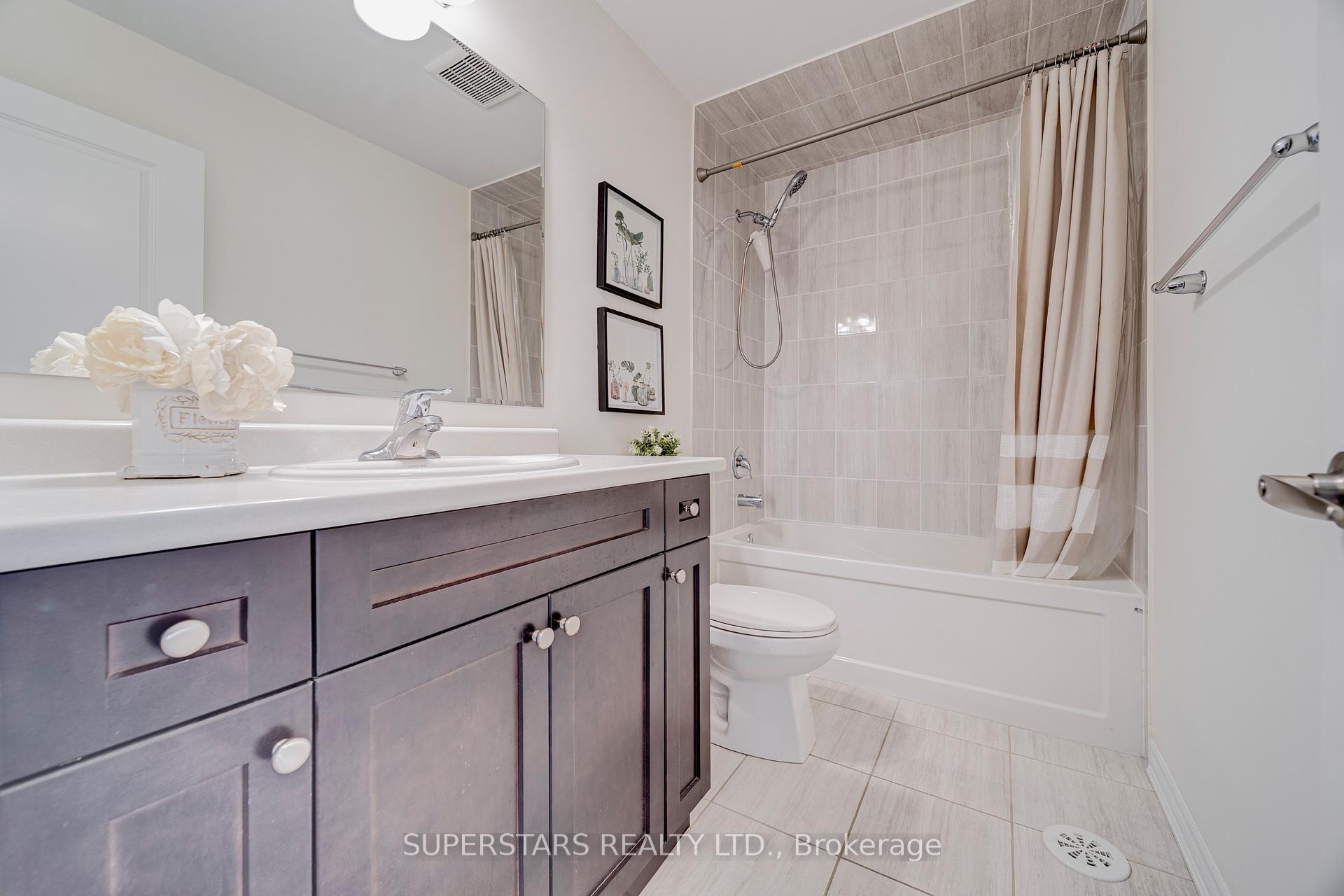 Photo 23 of 241 Rustle Woods Avenue, Markham, Cornell — HOMEH