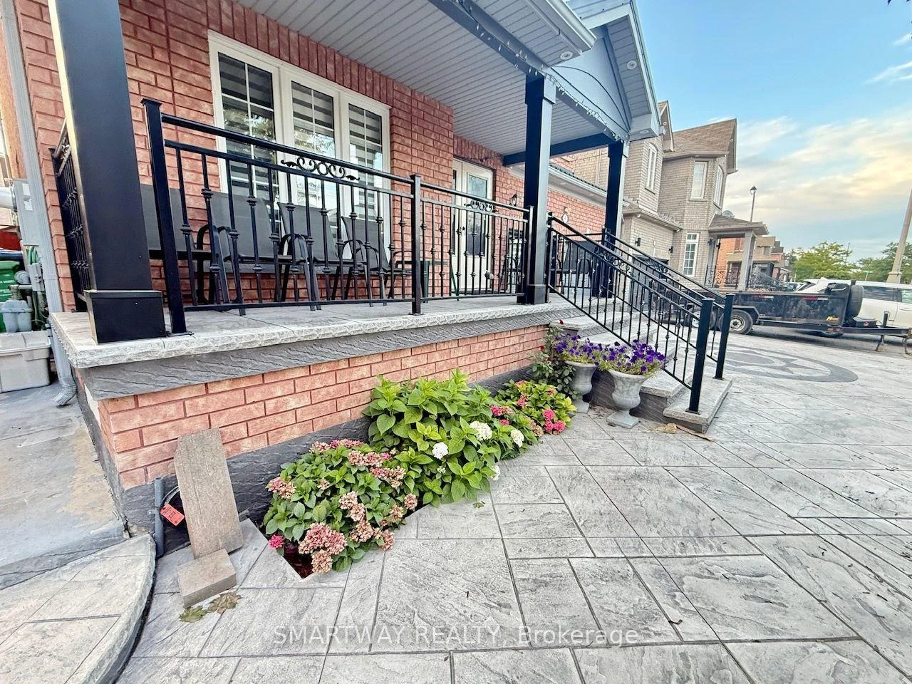 Photo 9 of 4 Blazing Star Drive, Brampton, Sandringham-Wellington North — HOMEH