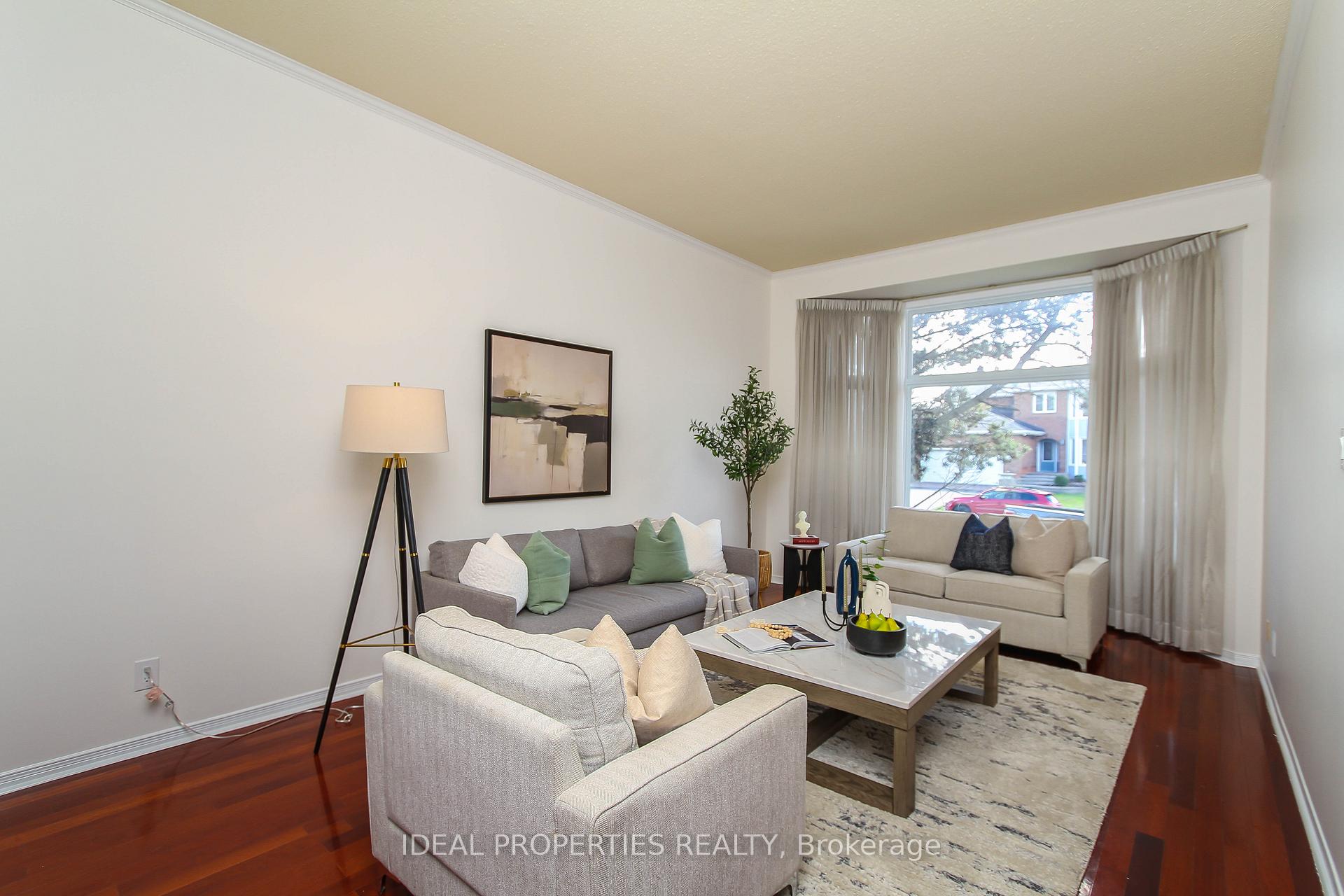 Photo 8 of 39 Huntings End Avenue, Ottawa, Kanata - Bridlewood — HOMEH
