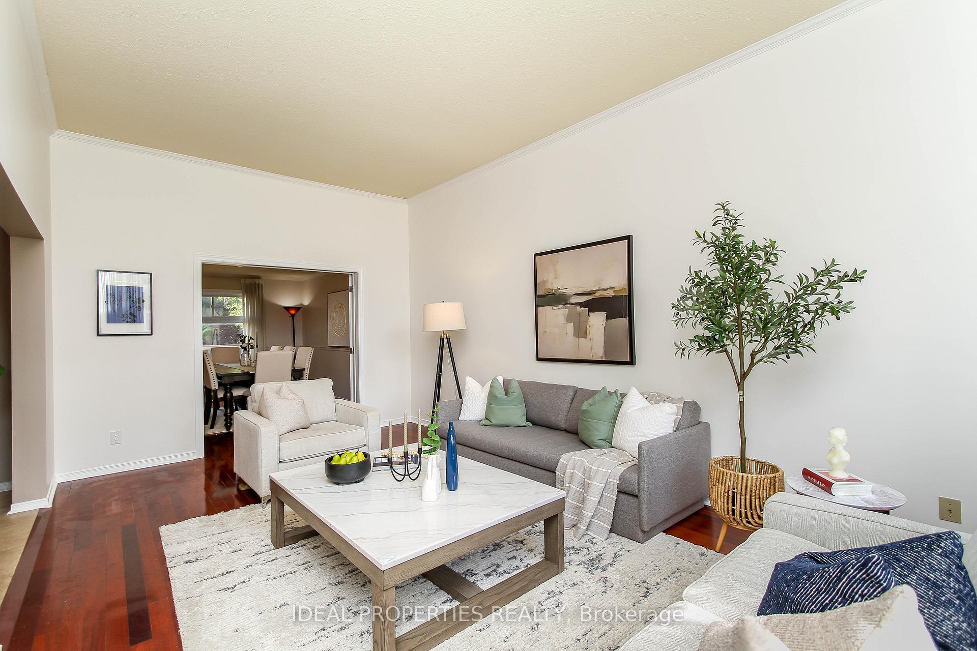 Photo 9 of 39 Huntings End Avenue, Ottawa, Kanata - Bridlewood — HOMEH