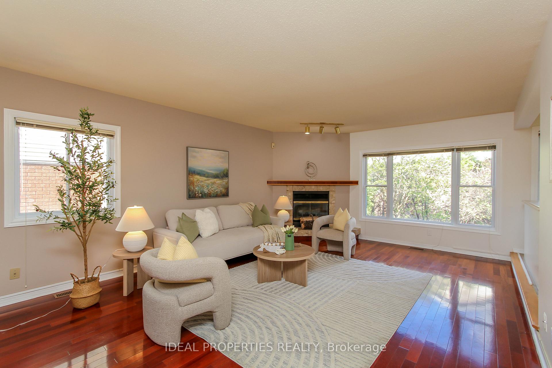 Photo 13 of 39 Huntings End Avenue, Ottawa, Kanata - Bridlewood — HOMEH