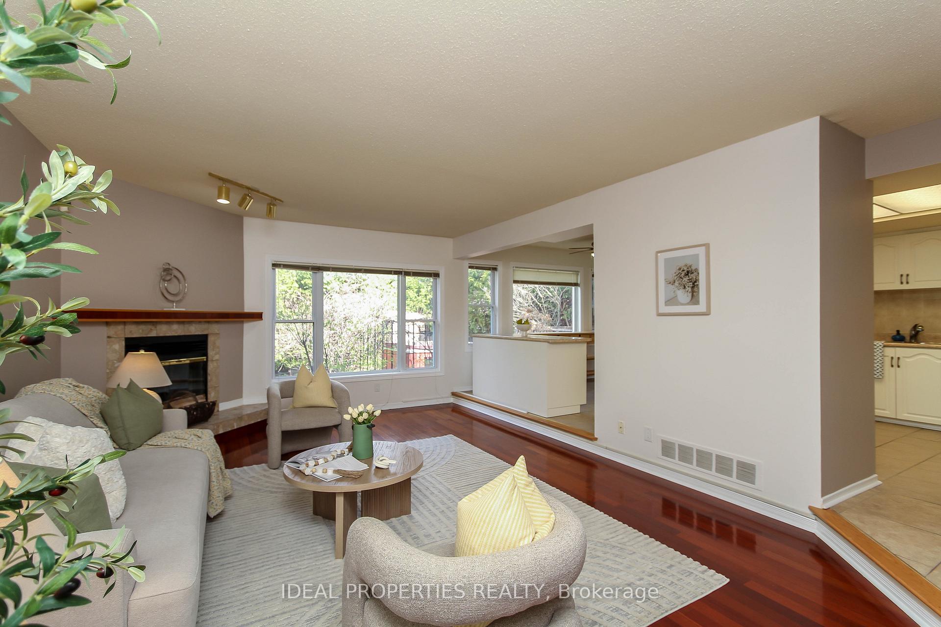 Photo 14 of 39 Huntings End Avenue, Ottawa, Kanata - Bridlewood — HOMEH