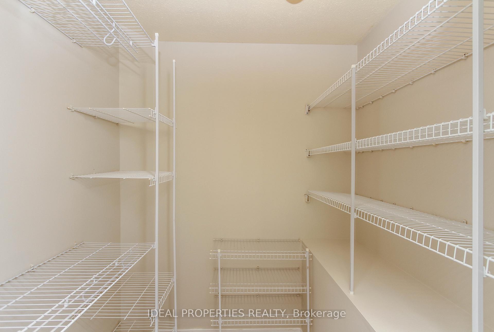 Photo 27 of 39 Huntings End Avenue, Ottawa, Kanata - Bridlewood — HOMEH