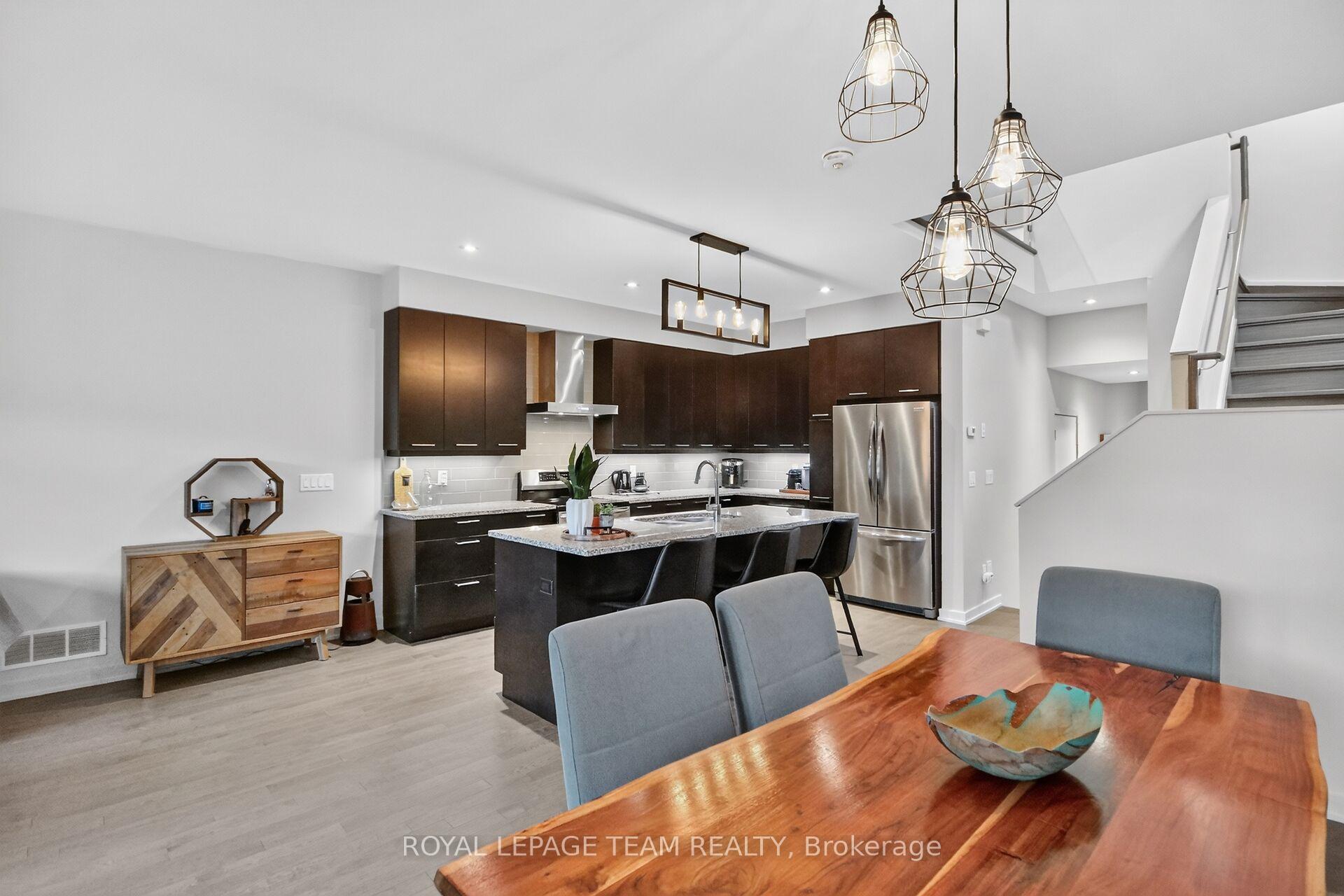 Photo 10 of 140 Larimar Circle, Ottawa, Riverside South/Gloucester Glen — HOMEH