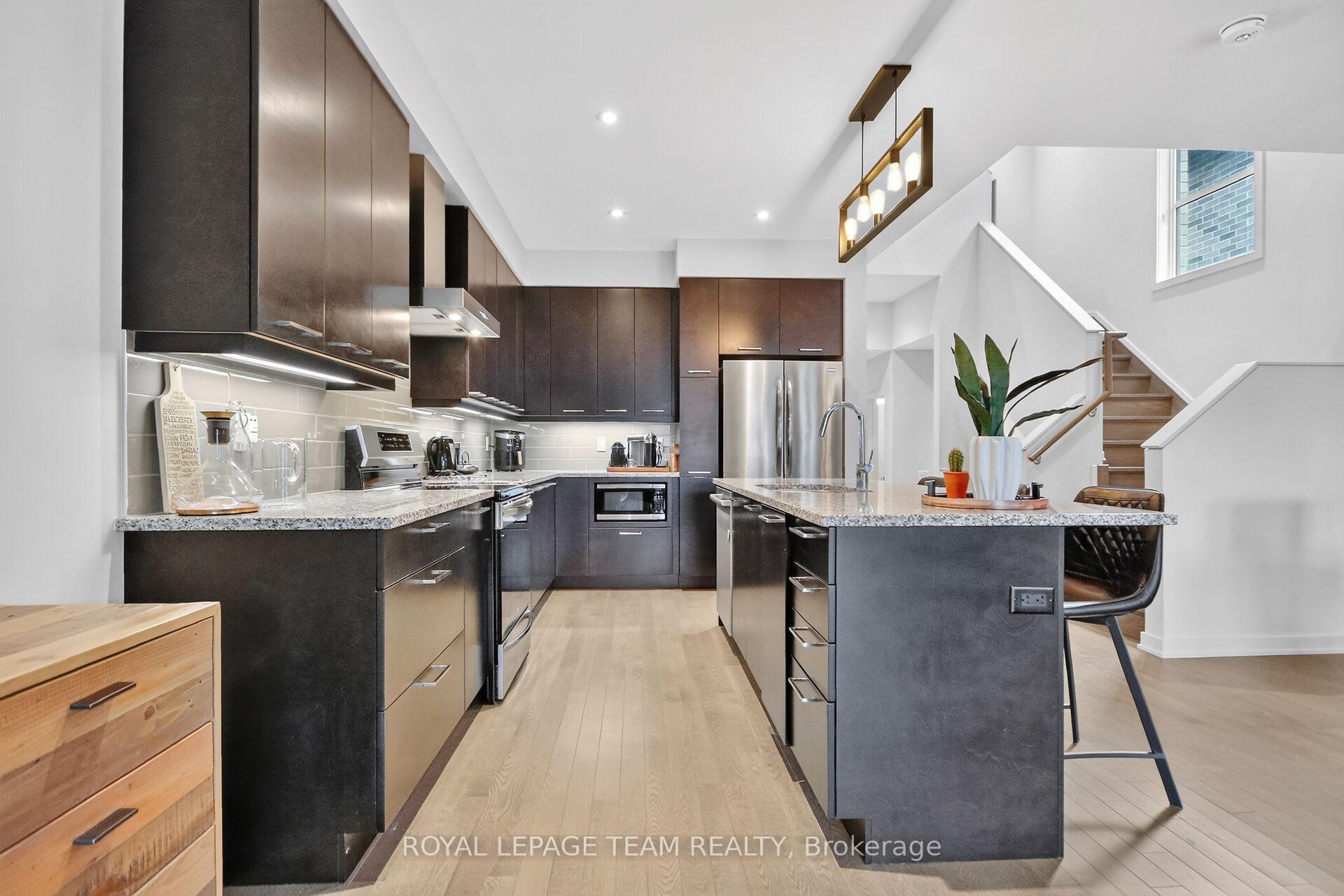 Photo 13 of 140 Larimar Circle, Ottawa, Riverside South/Gloucester Glen — HOMEH