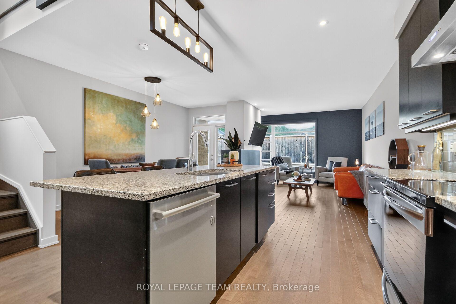 Photo 16 of 140 Larimar Circle, Ottawa, Riverside South/Gloucester Glen — HOMEH