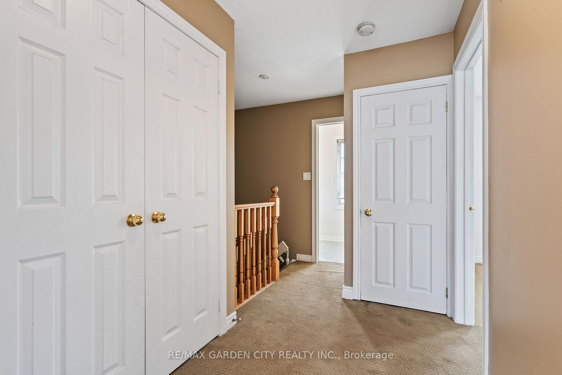 Photo 15 of 401 Wright Crescent, Niagara-on-the-Lake, Glendale — HOMEH