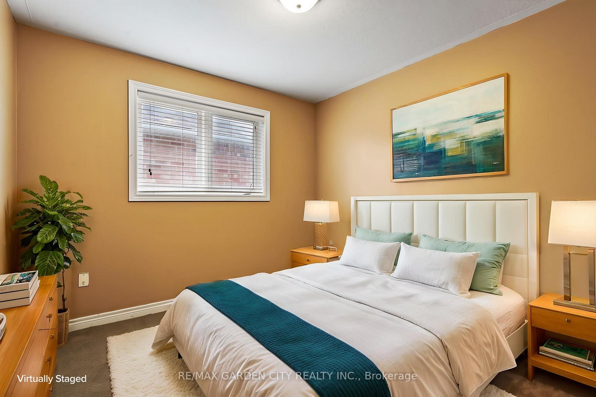 Photo 21 of 401 Wright Crescent, Niagara-on-the-Lake, Glendale — HOMEH