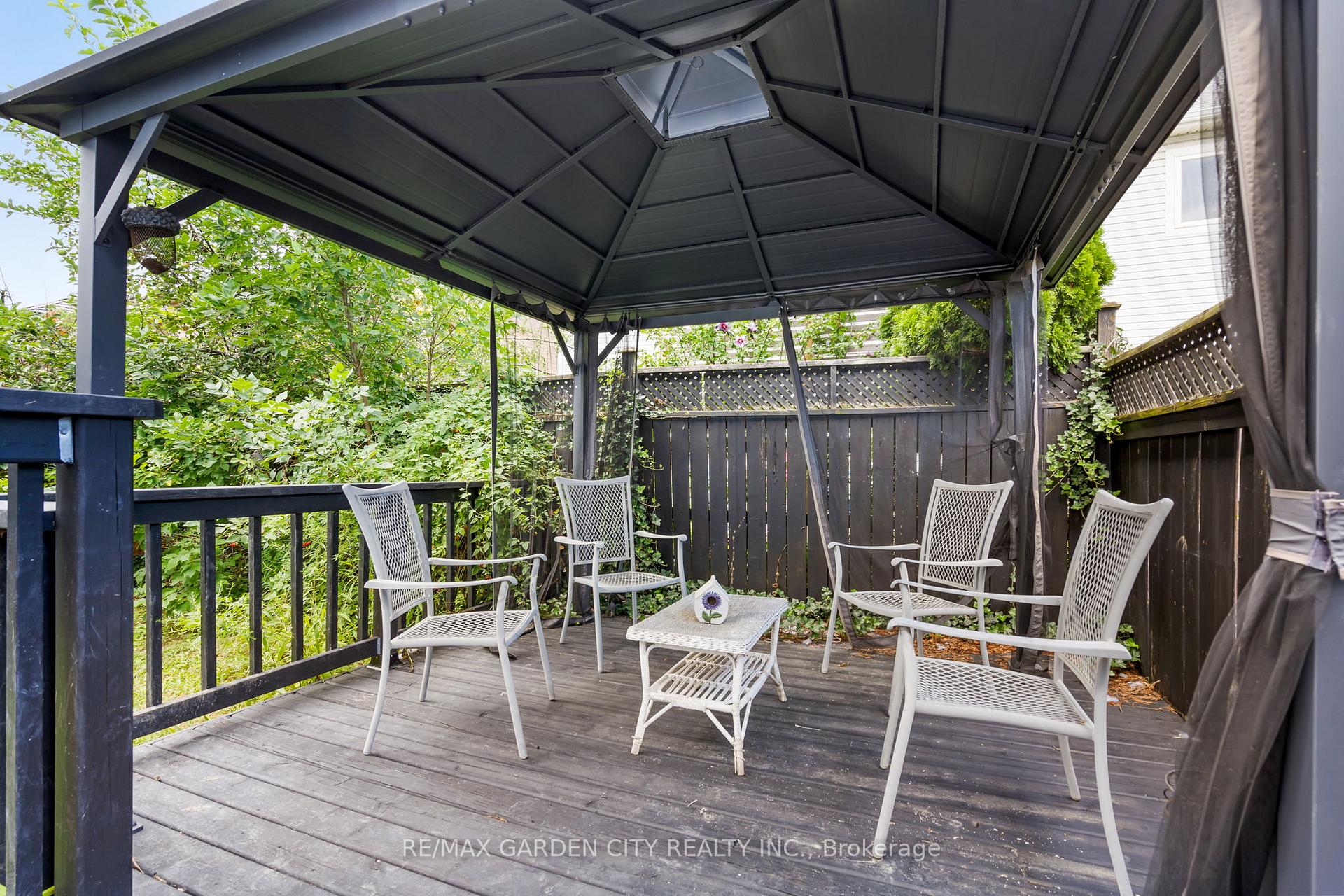 Photo 33 of 401 Wright Crescent, Niagara-on-the-Lake, Glendale — HOMEH