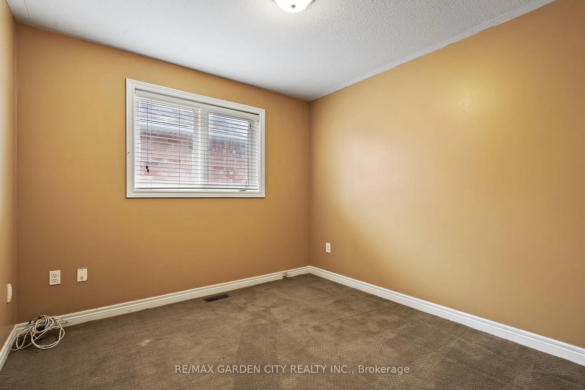 Photo 23 of 401 Wright Crescent, Niagara-on-the-Lake, Glendale — HOMEH