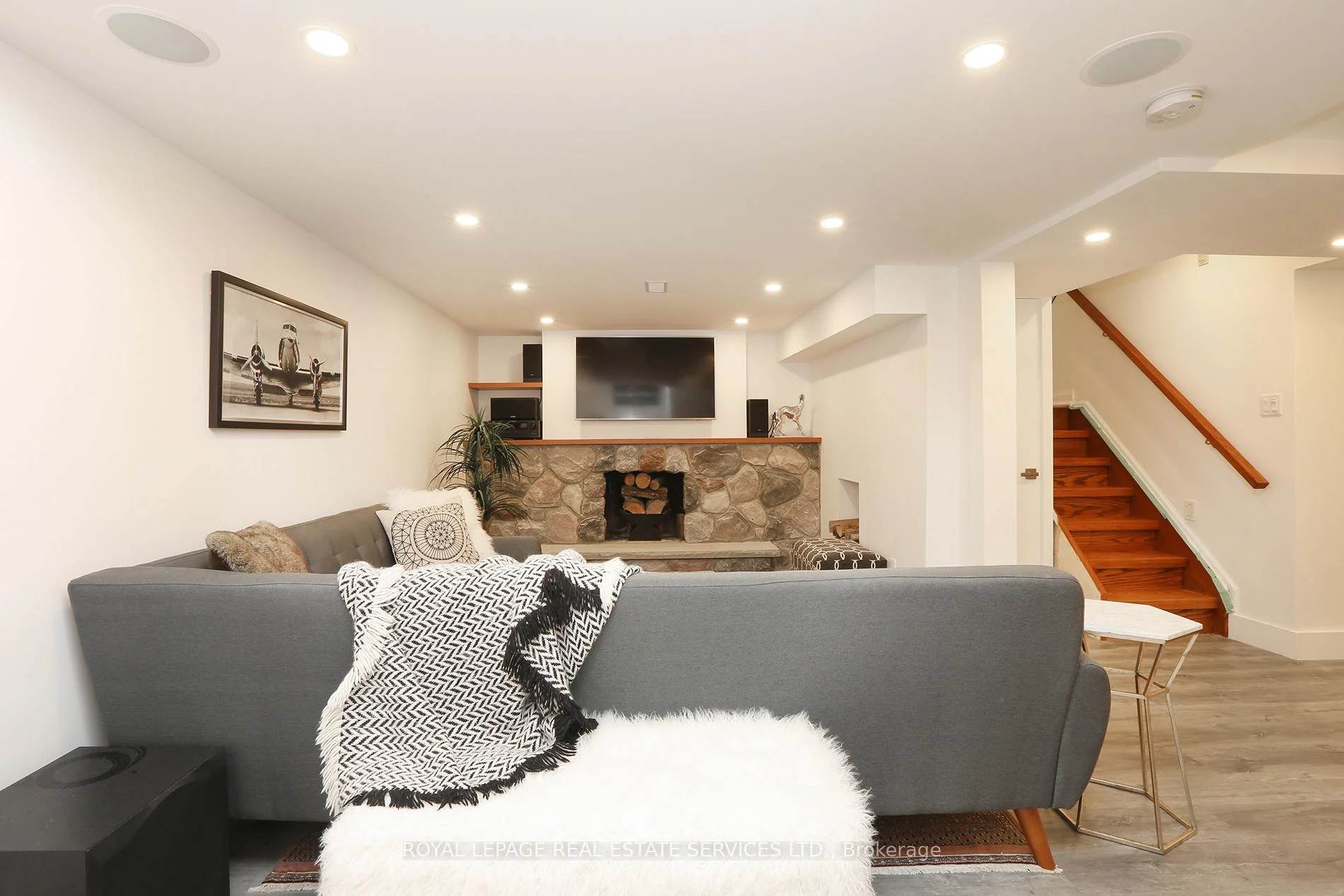 Photo 82 of 97 Bocastle Avenue, Toronto, Lawrence Park North — HOMEH
