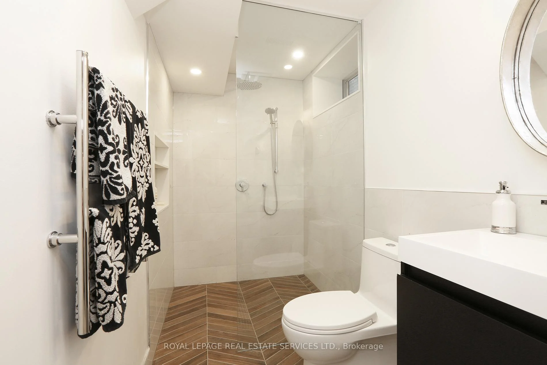 Photo 88 of 97 Bocastle Avenue, Toronto, Lawrence Park North — HOMEH