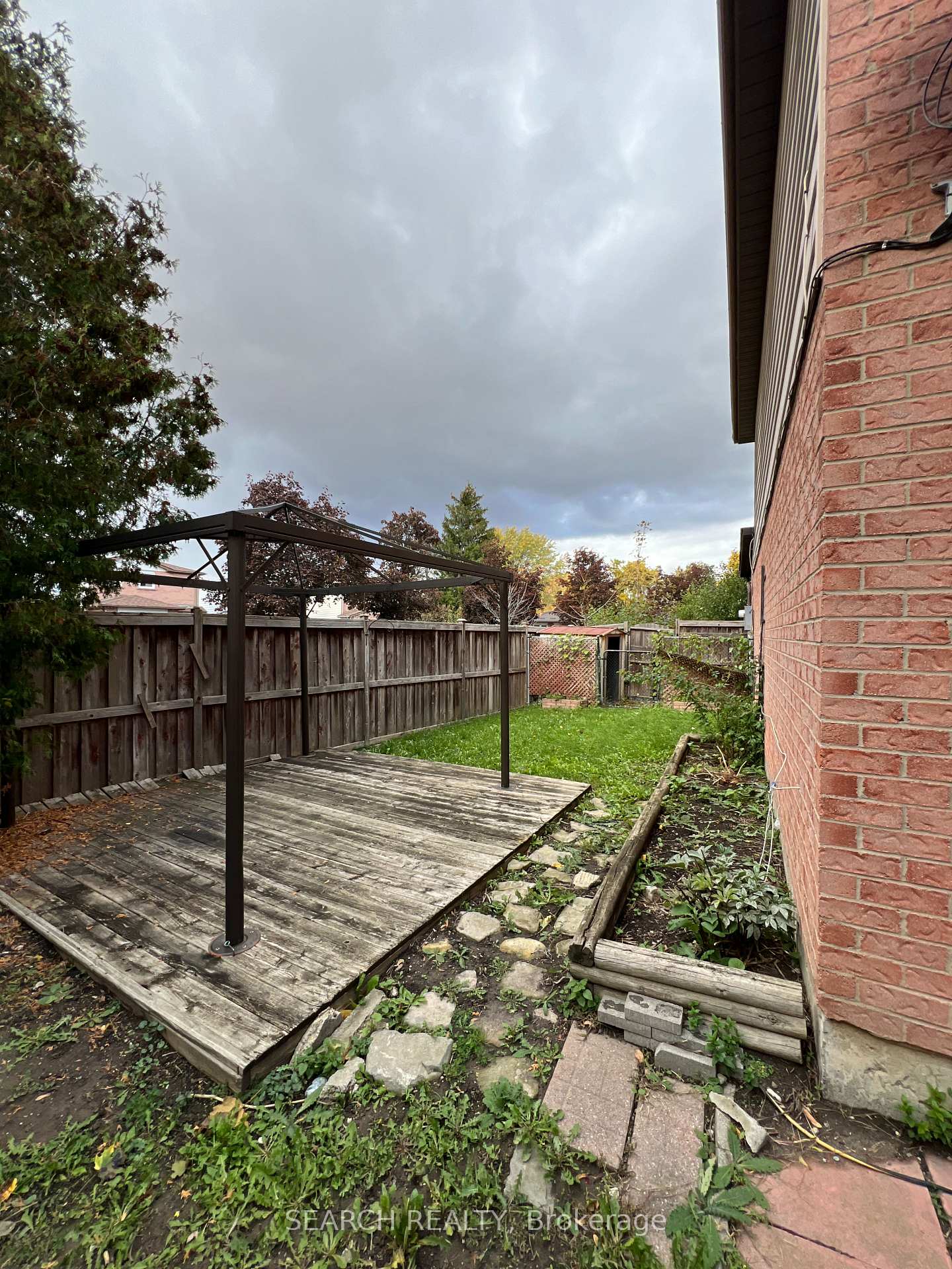 Photo 25 of 93 Martindale Crescent, Brampton, Brampton West — HOMEH