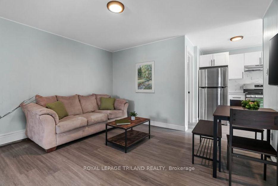 Photo 3 of Unit 2, 469 Grey Street, London, East K — HOMEH