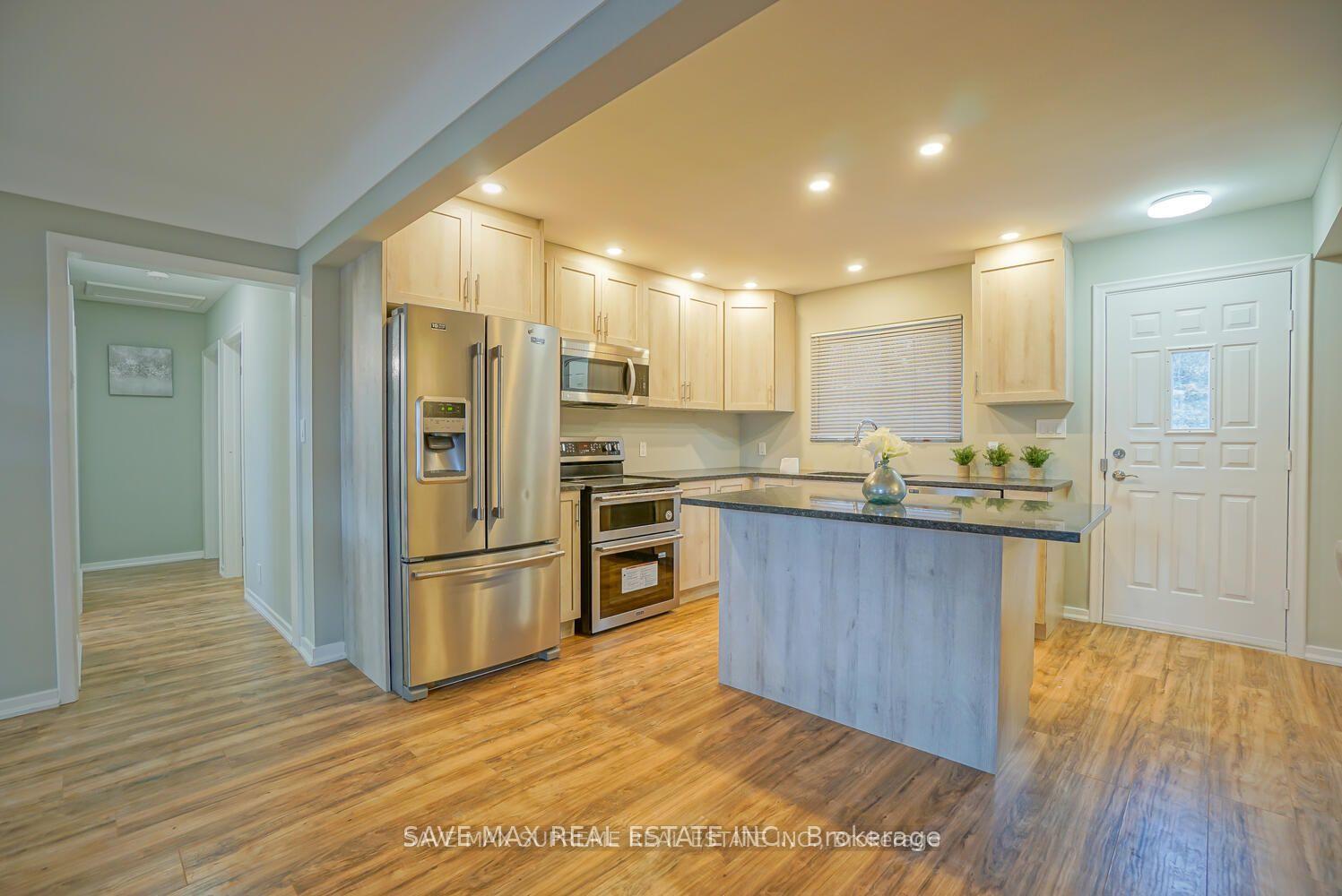 Photo 6 of 7631 Wayne Street, Niagara Falls, Ascot — HOMEH