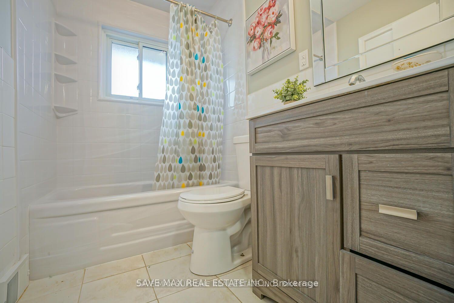 Photo 14 of 7631 Wayne Street, Niagara Falls, Ascot — HOMEH