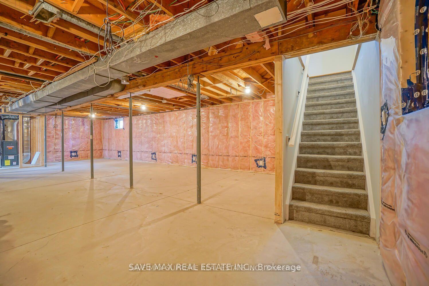 Photo 15 of 7631 Wayne Street, Niagara Falls, Ascot — HOMEH