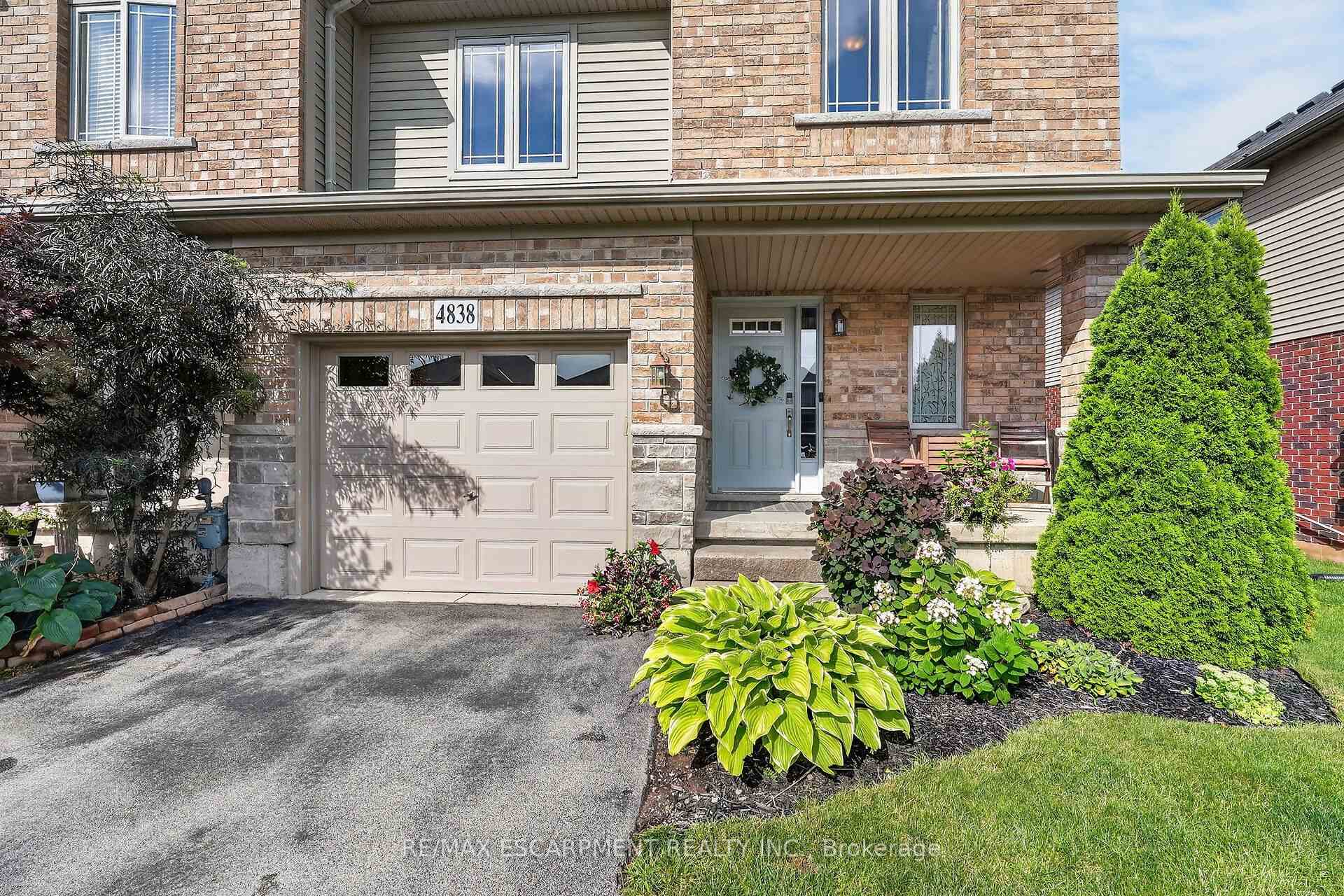 Photo 4 of 4838 Adam Court, Lincoln, Beamsville — HOMEH