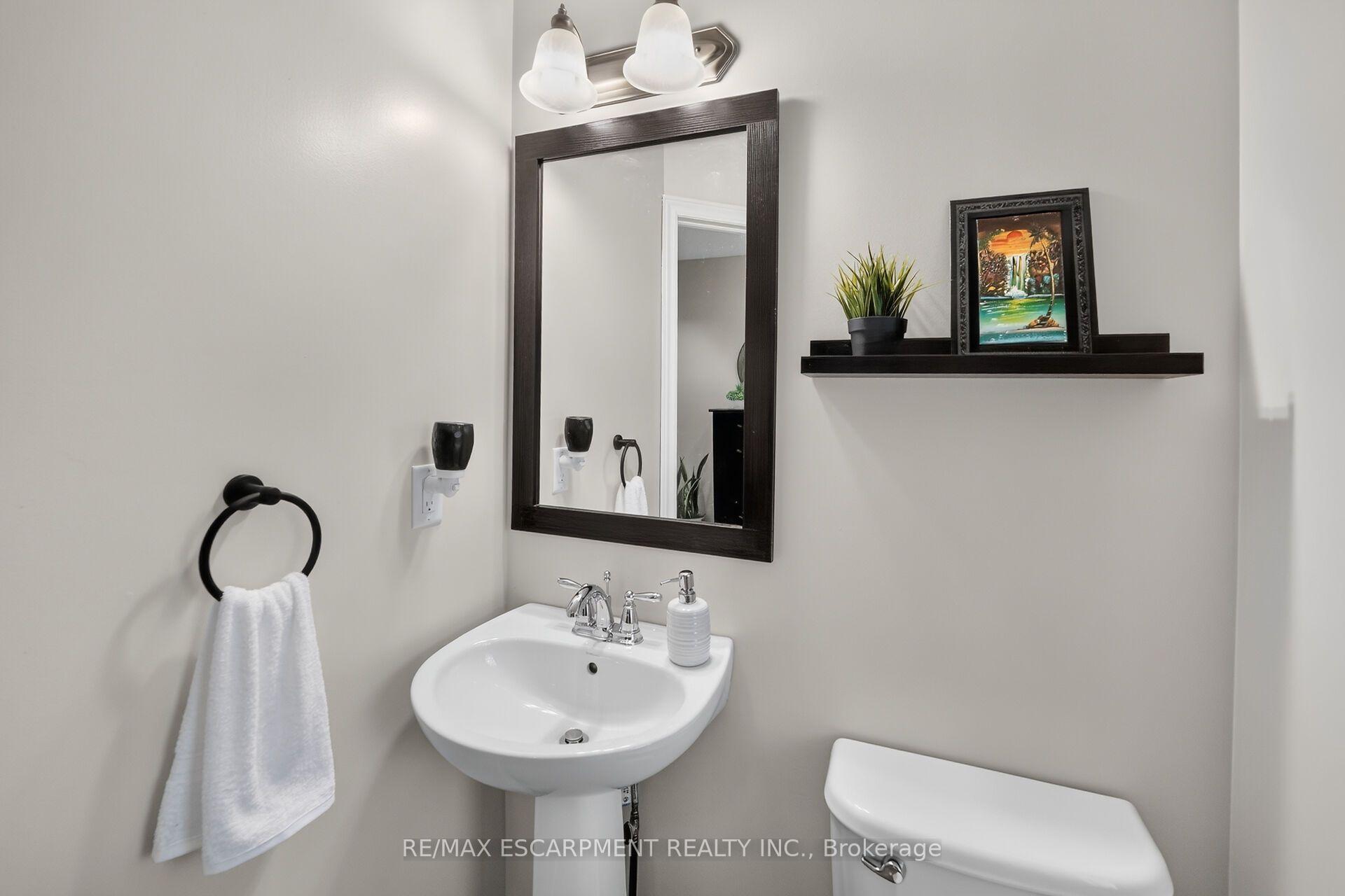 Photo 19 of 4838 Adam Court, Lincoln, Beamsville — HOMEH
