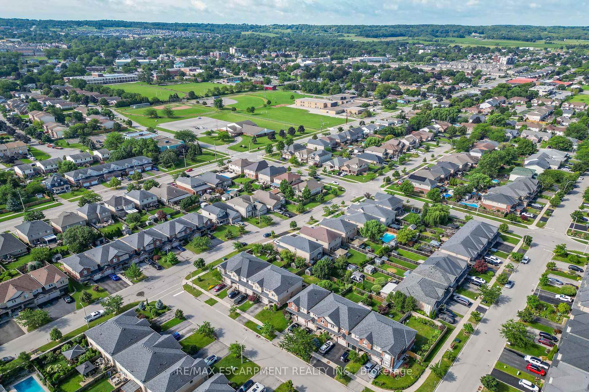 Photo 43 of 4838 Adam Court, Lincoln, Beamsville — HOMEH