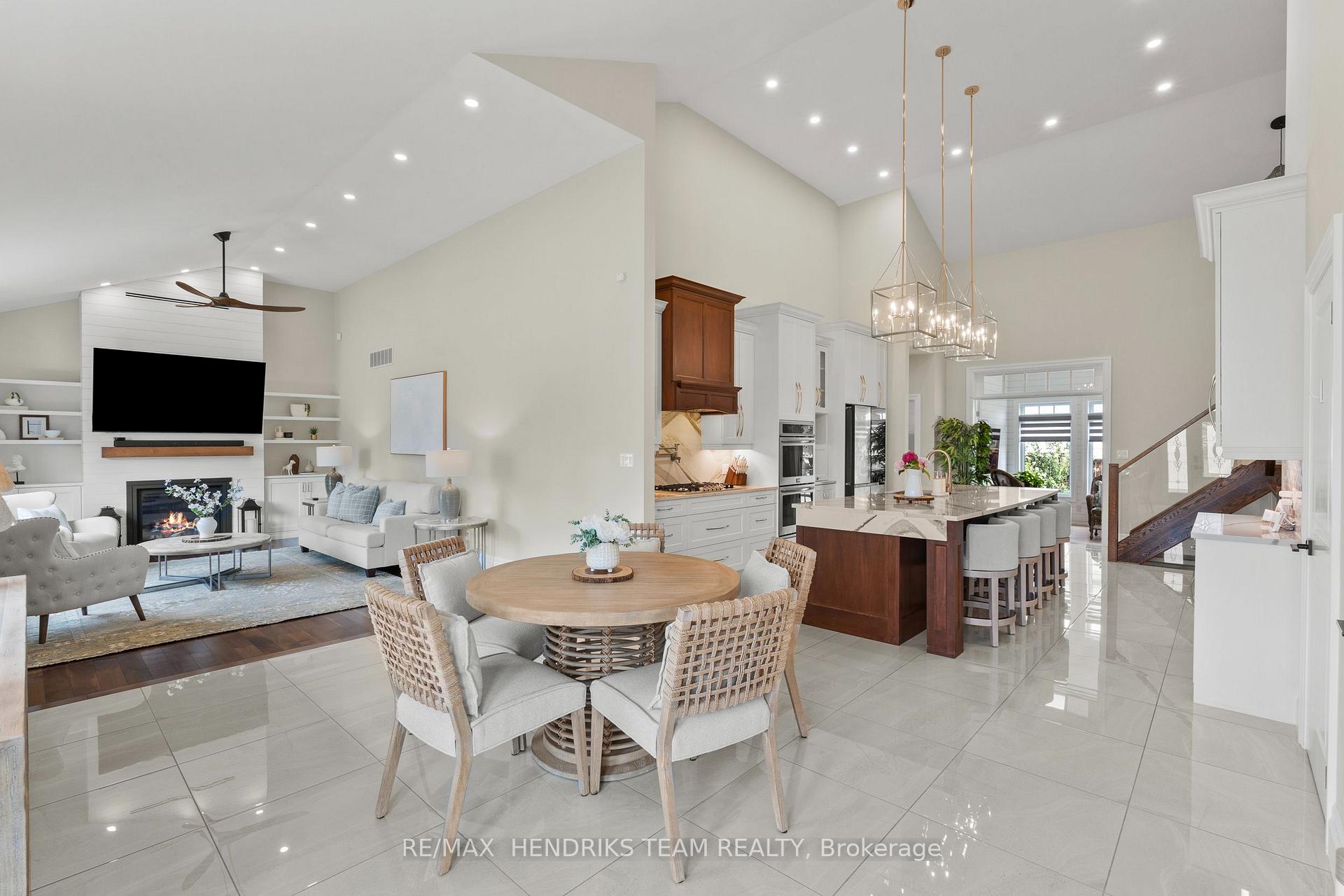 Photo 4 of 5B Wilholme Drive, St. Catharines, Grapeview — HOMEH