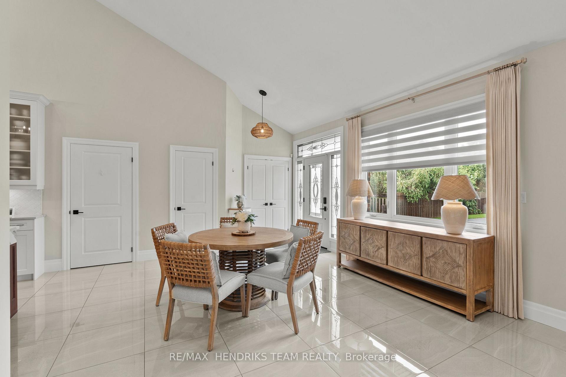 Photo 9 of 5B Wilholme Drive, St. Catharines, Grapeview — HOMEH