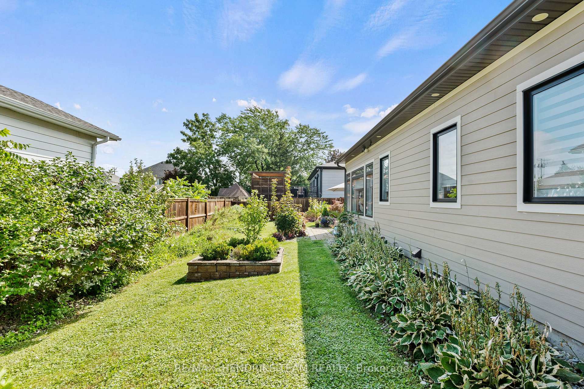 Photo 39 of 5B Wilholme Drive, St. Catharines, Grapeview — HOMEH