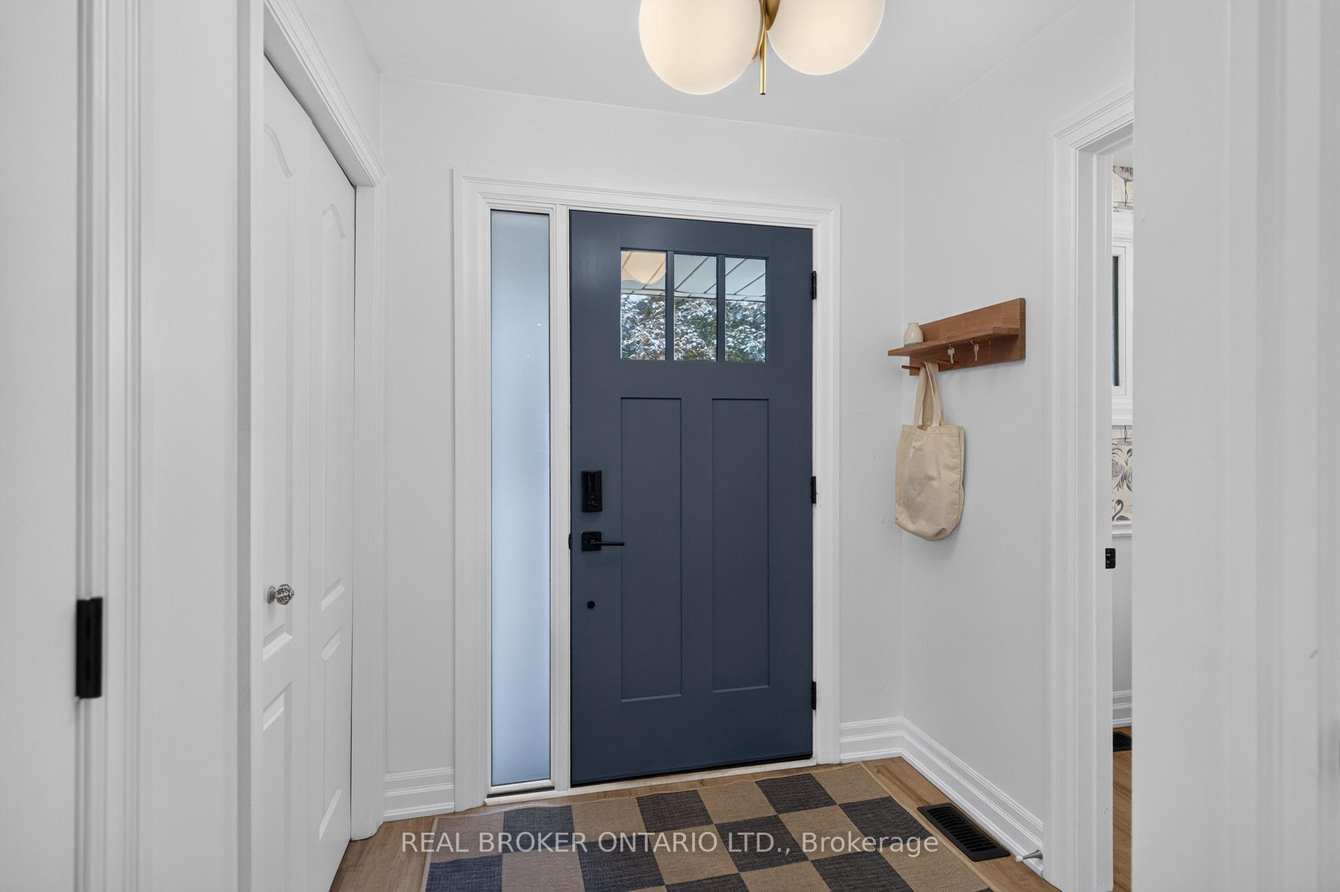 Photo 4 of 171 Golfwood Drive, Hamilton, Gurnett — HOMEH