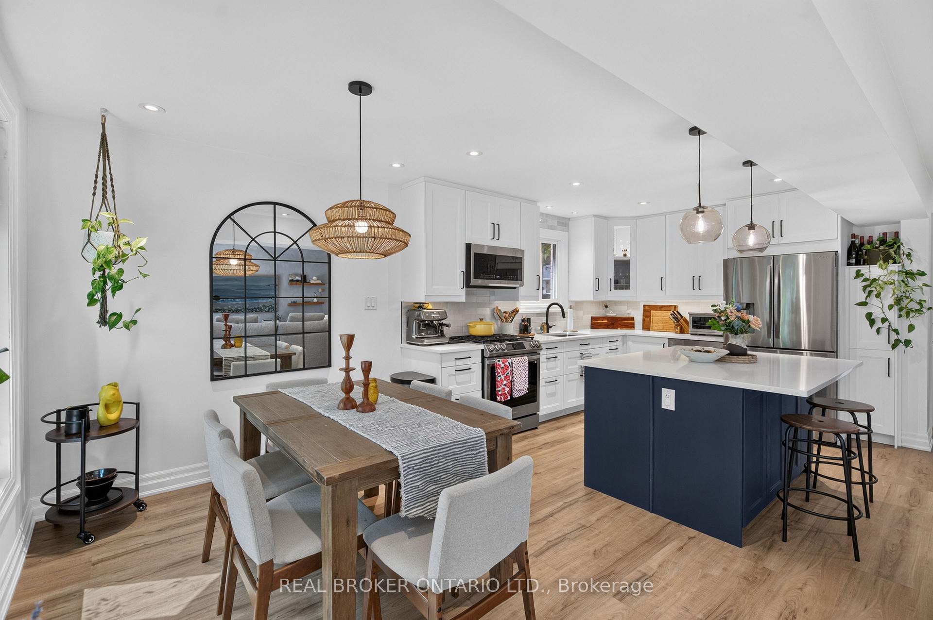 Photo 9 of 171 Golfwood Drive, Hamilton, Gurnett — HOMEH