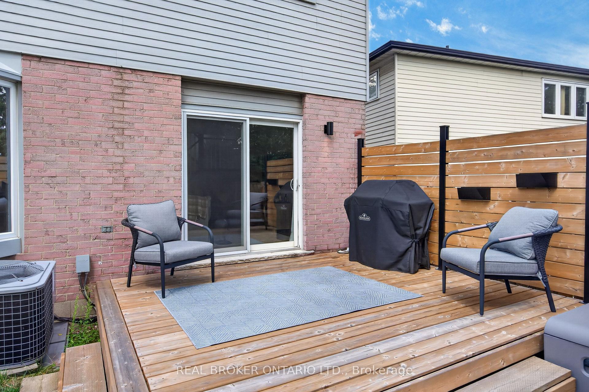 Photo 35 of 171 Golfwood Drive, Hamilton, Gurnett — HOMEH
