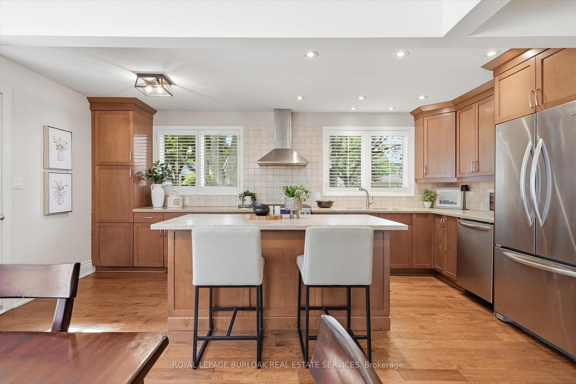 Photo 16 of 3430 Regal Road, Burlington, Roseland — HOMEH