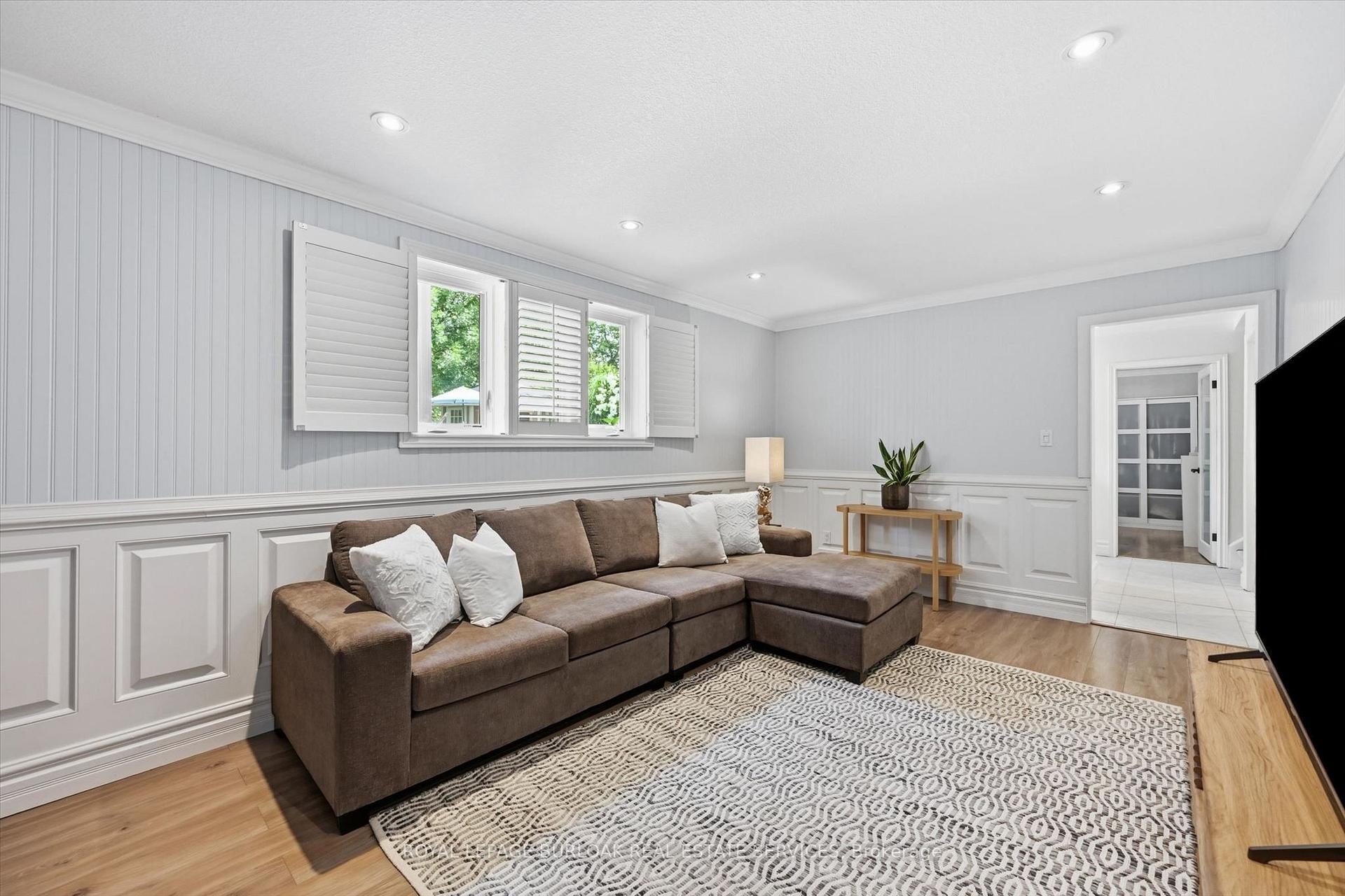 Photo 33 of 3430 Regal Road, Burlington, Roseland — HOMEH