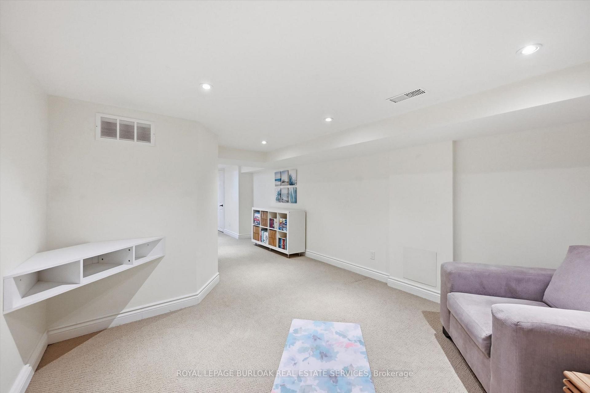 Photo 39 of 3430 Regal Road, Burlington, Roseland — HOMEH