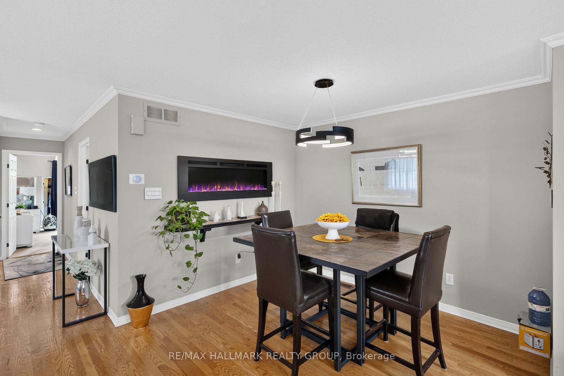 Photo 16 of 139 Castle Glen Crescent, Ottawa, Kanata - Glencairn/Hazeldean — HOMEH
