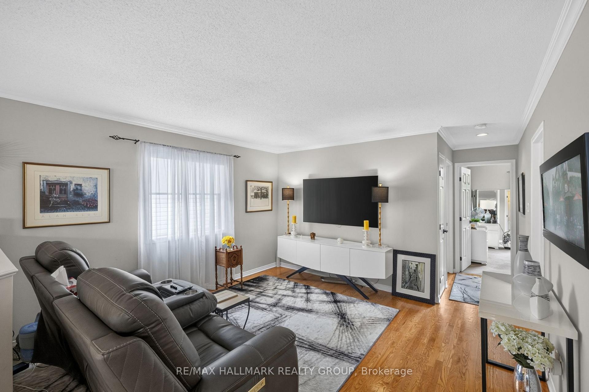 Photo 18 of 139 Castle Glen Crescent, Ottawa, Kanata - Glencairn/Hazeldean — HOMEH