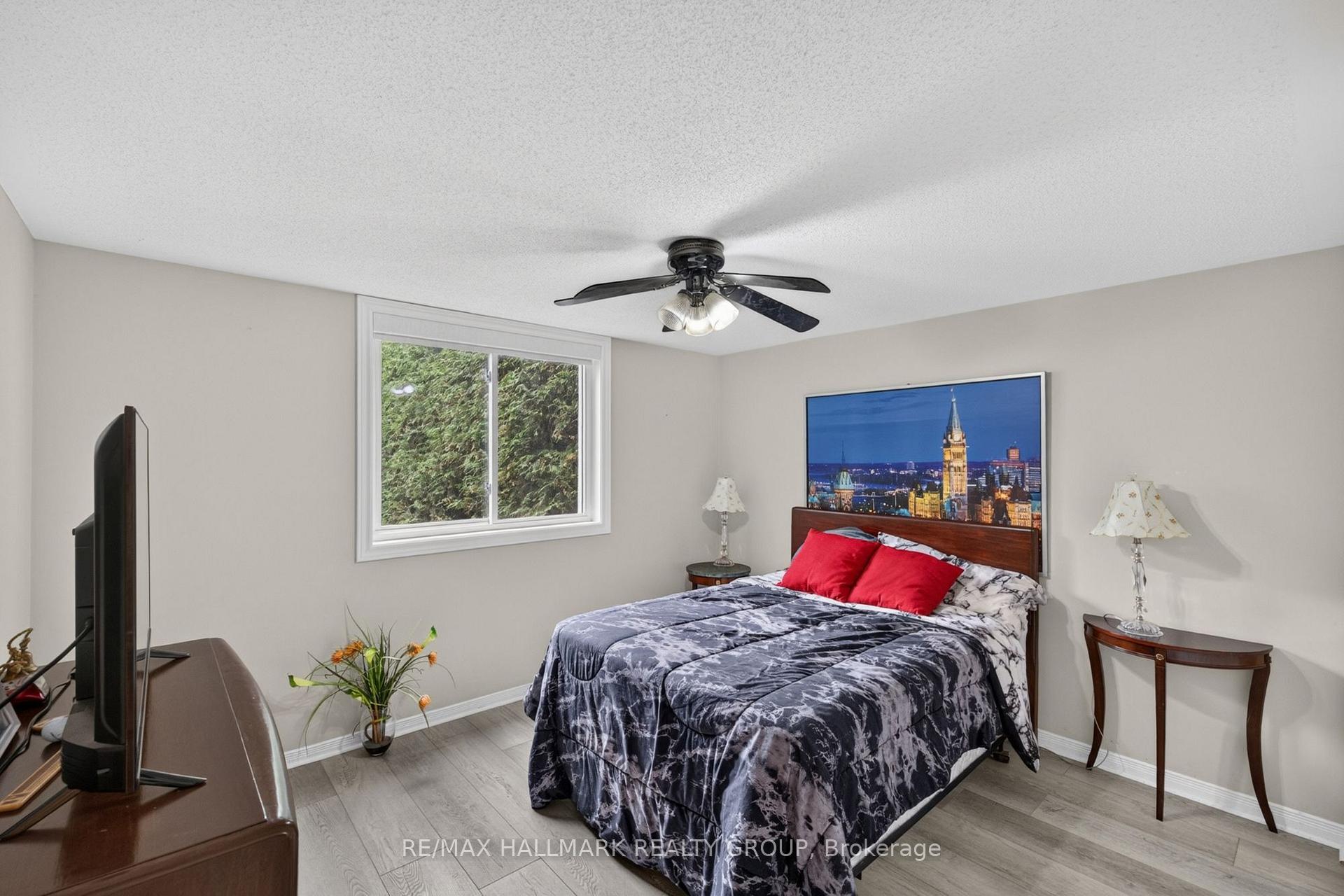 Photo 34 of 139 Castle Glen Crescent, Ottawa, Kanata - Glencairn/Hazeldean — HOMEH
