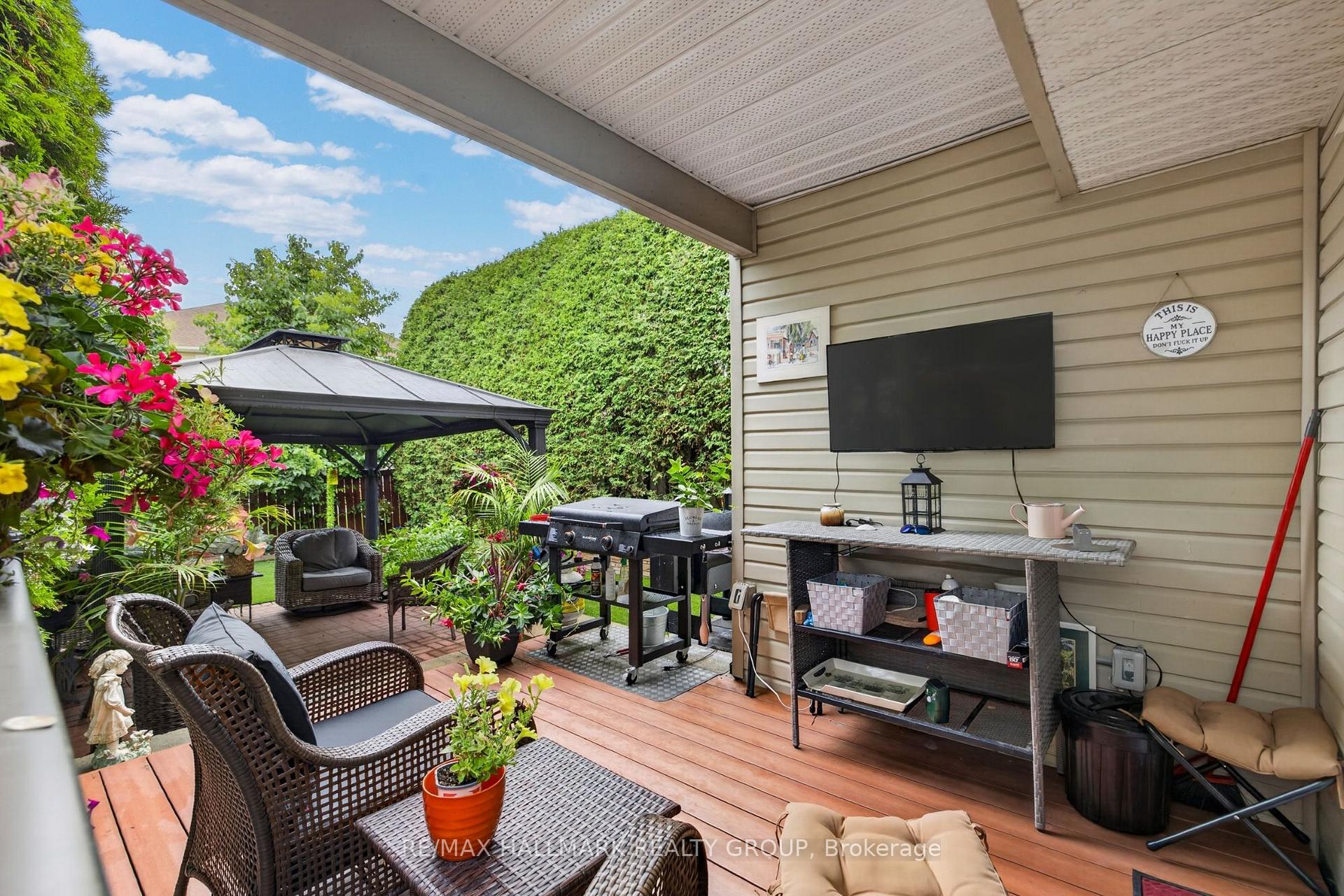 Photo 37 of 139 Castle Glen Crescent, Ottawa, Kanata - Glencairn/Hazeldean — HOMEH