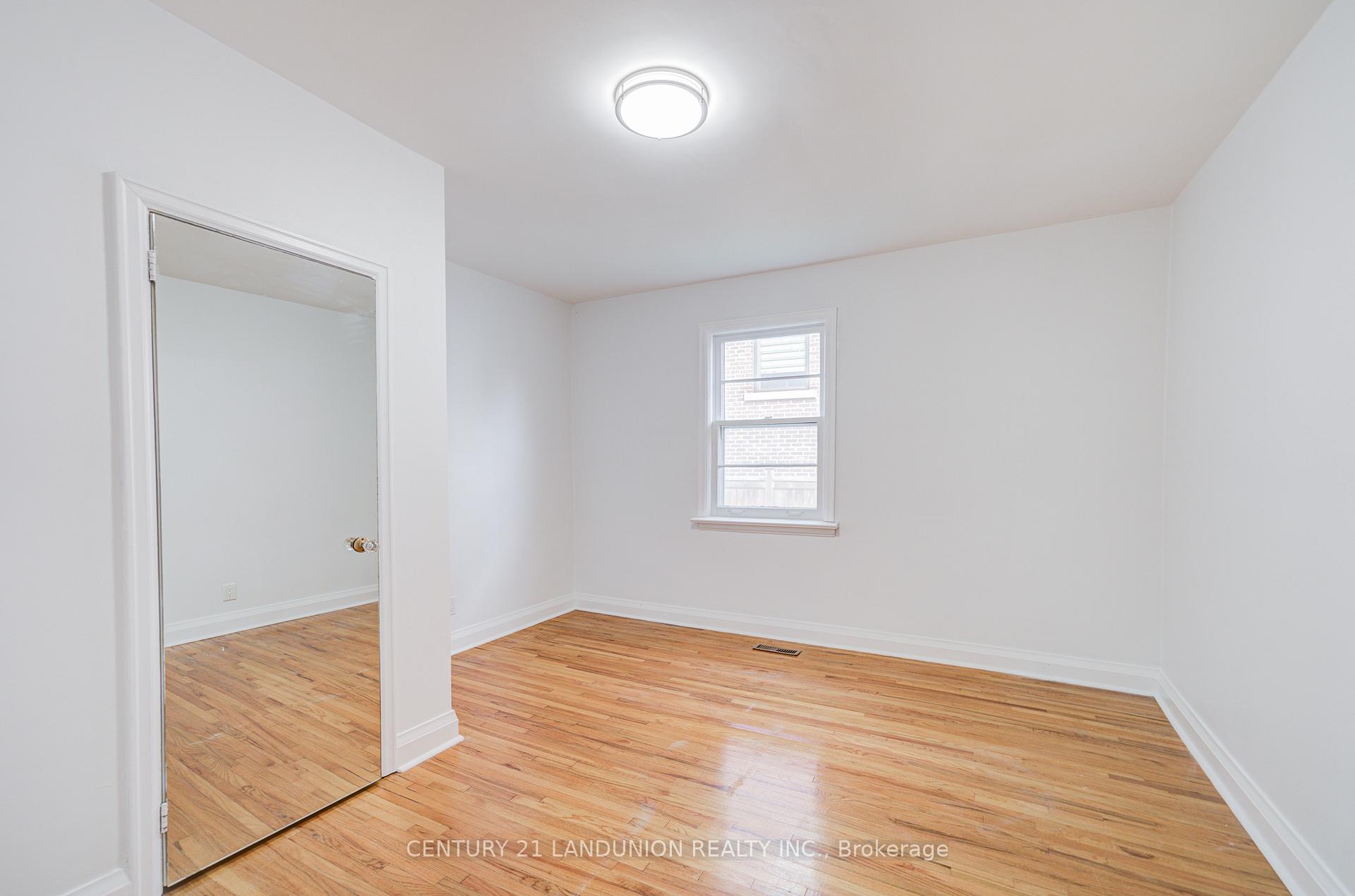 Photo 18 of 200 Elmhurst Avenue, North York, Lansing-Westgate — HOMEH